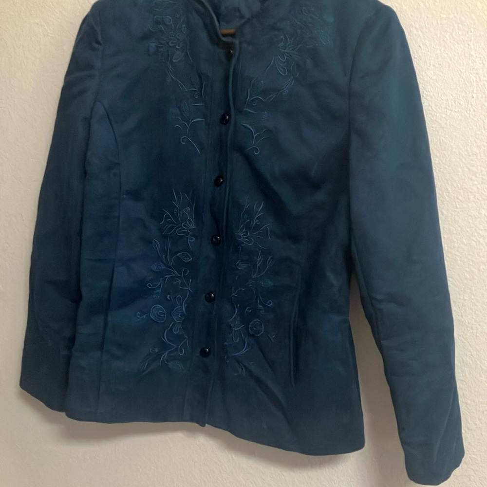 FINAL MARKDOWN Dress barn embroidered jacket large